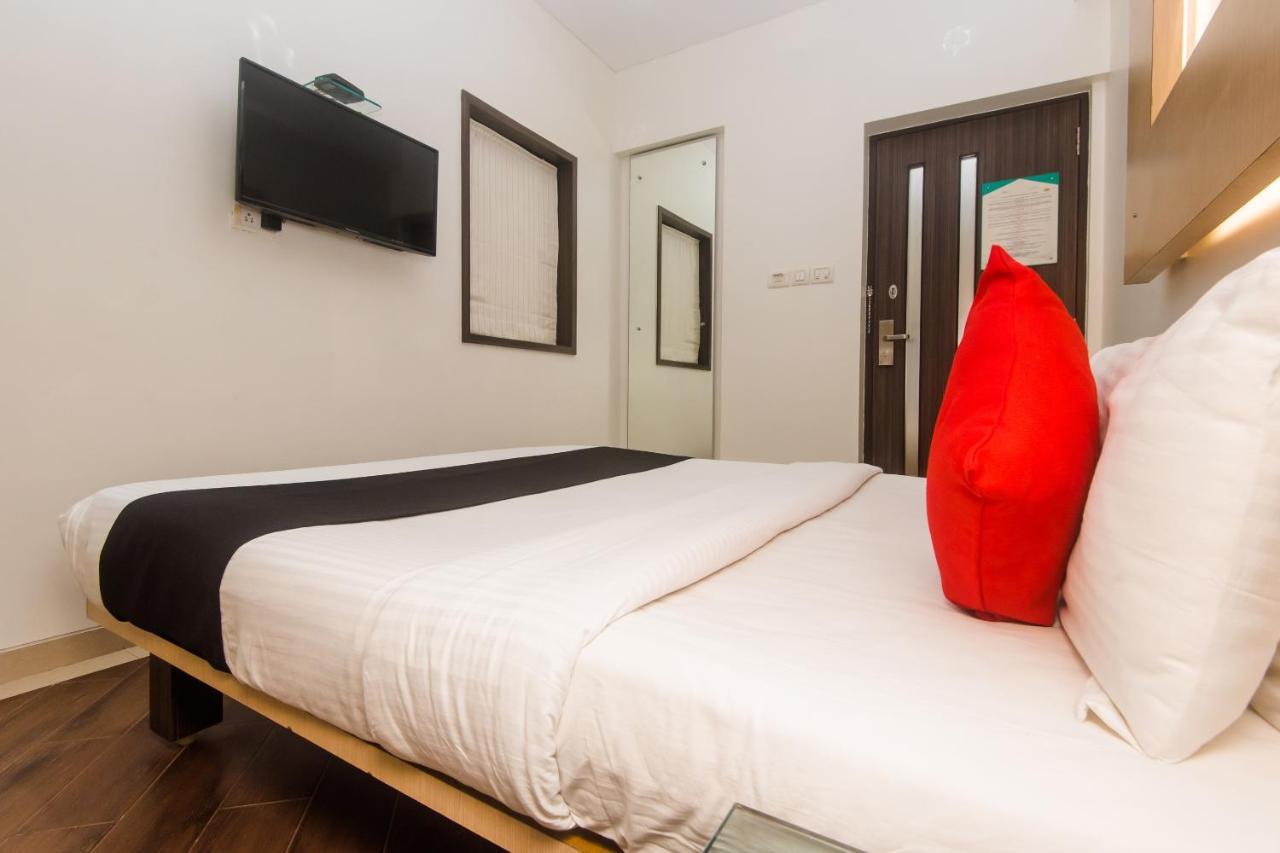 Hotel Capitol Тхане Экстерьер фото